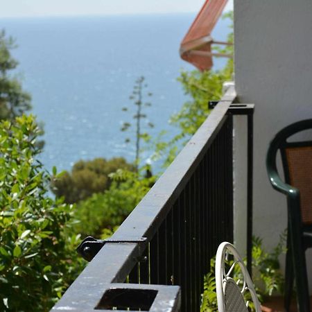 Apartamento Cala LLevadó 2 piscina 5 calas privadas Tossa de Mar Exterior foto