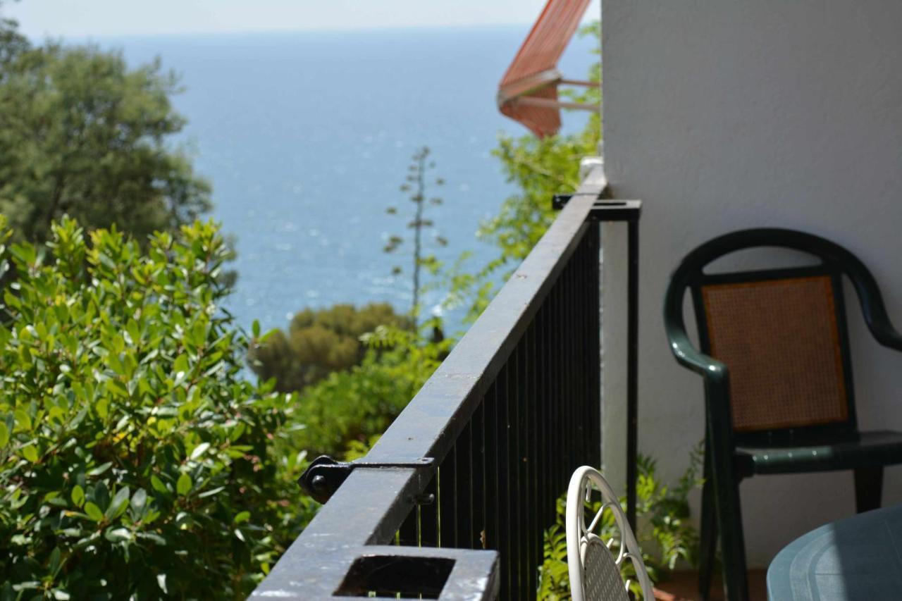 Apartamento Cala LLevadó 2 piscina 5 calas privadas Tossa de Mar Exterior foto