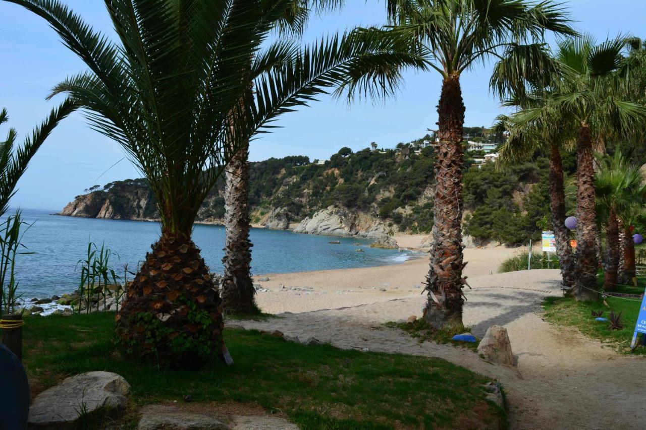 Apartamento Cala LLevadó 2 piscina 5 calas privadas Tossa de Mar Exterior foto