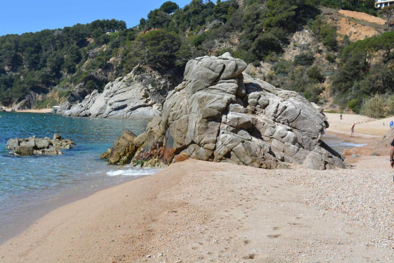 Apartamento Cala LLevadó 2 piscina 5 calas privadas Tossa de Mar Exterior foto