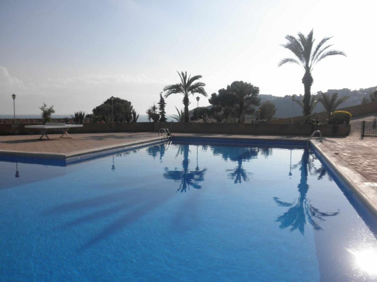Apartamento Cala LLevadó 2 piscina 5 calas privadas Tossa de Mar Exterior foto